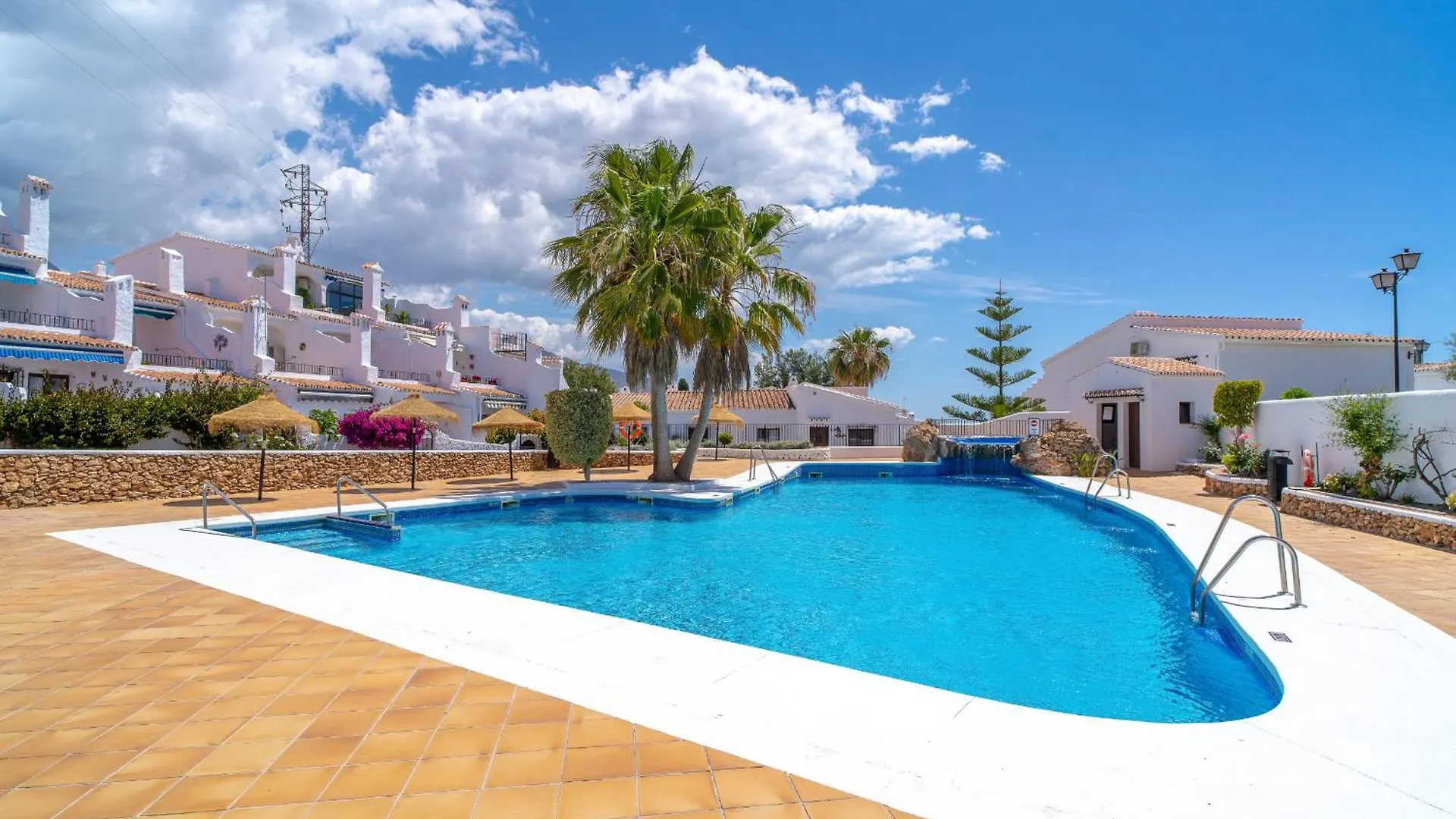 Apartment Capistrano Village Boutique By Casasol Nerja