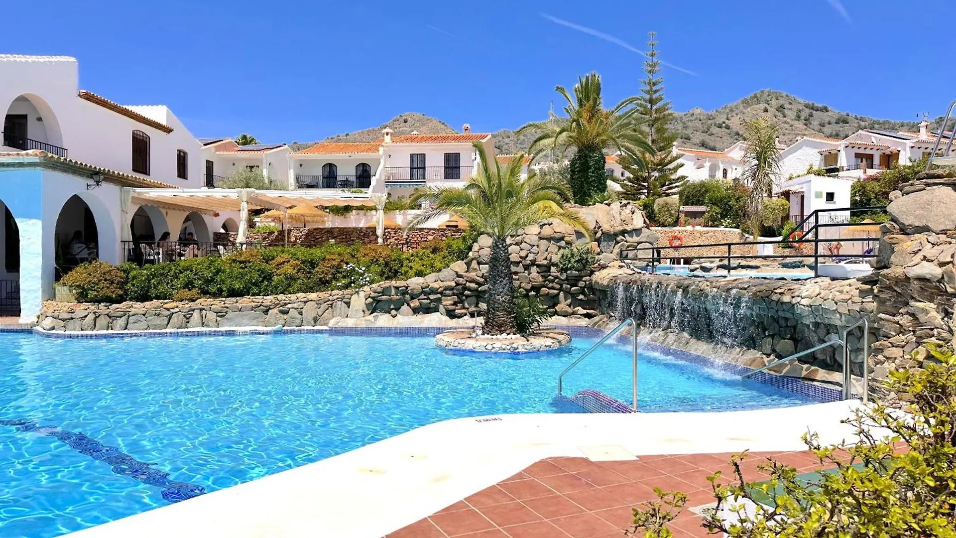 Apartment Capistrano Village Boutique By Casasol Nerja